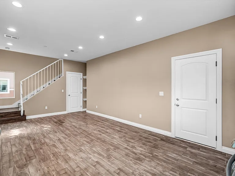14095 Edwards St — Photo 4