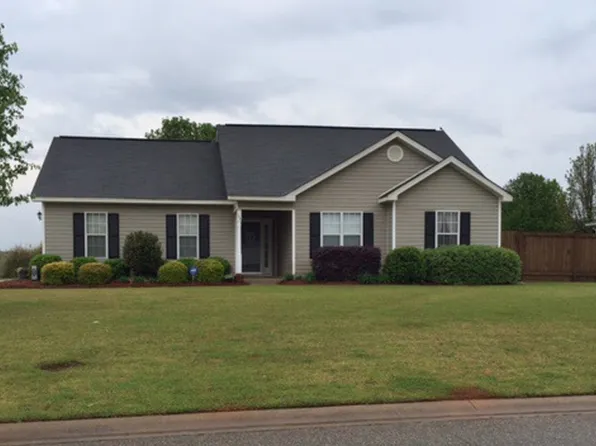114 Grindstaff Dr, Bonaire, GA 31005
