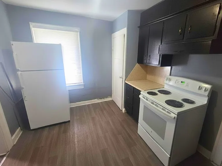 810 N Bradley Ave #1 — Photo 4
