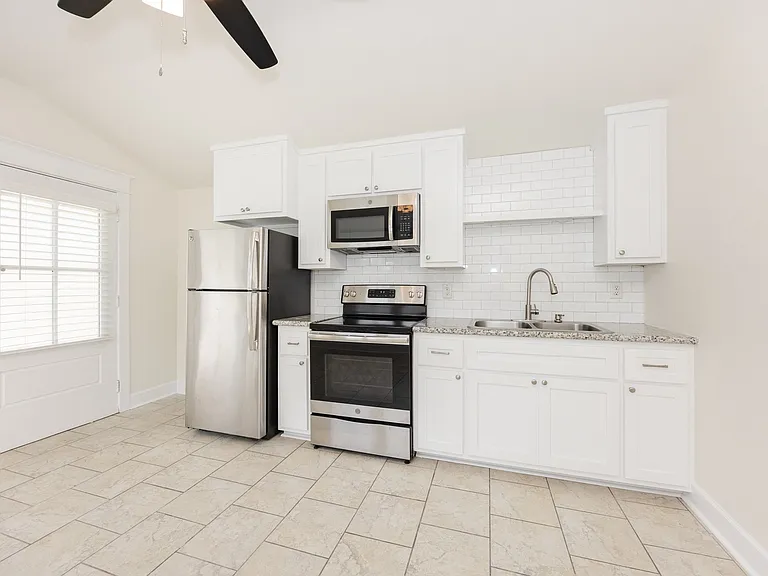 836 Steele Blvd — Photo 22