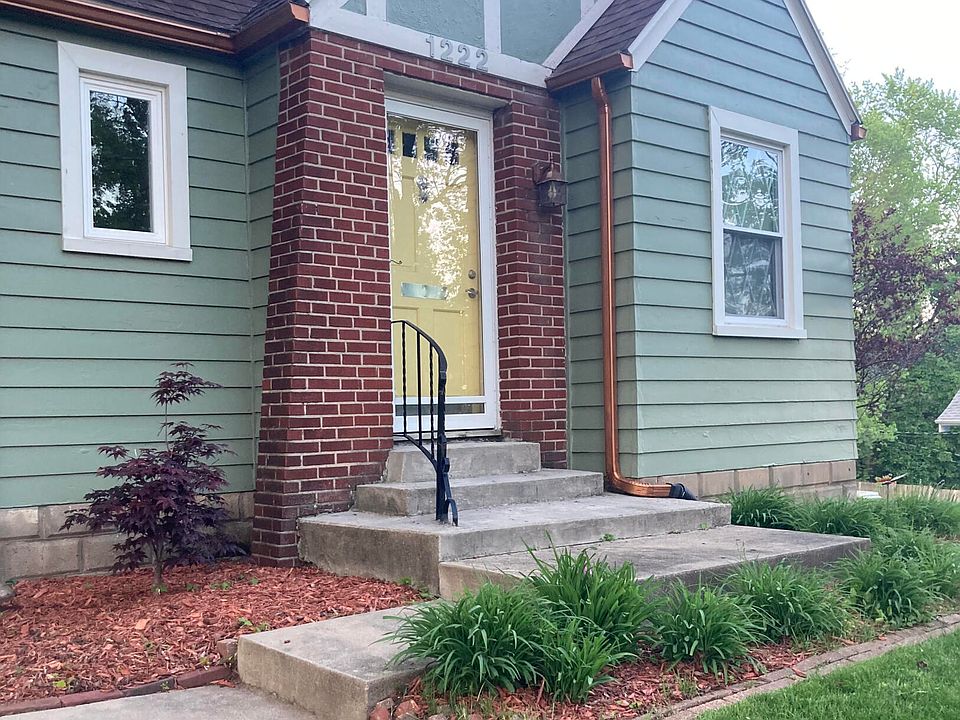2nd image of 1222 W Maple St