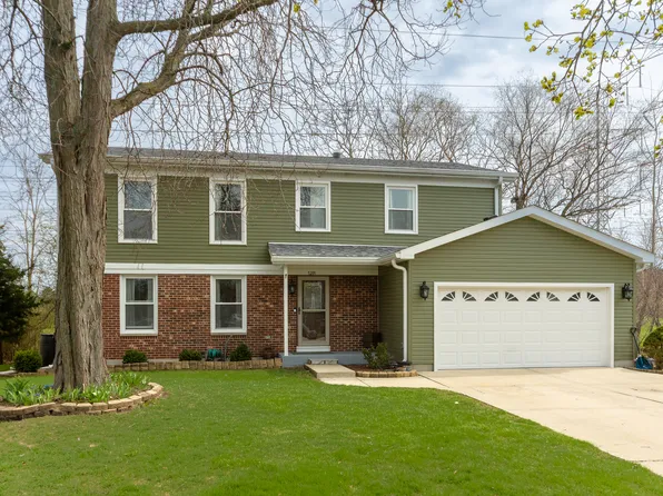 1201 N Scarlet Ct, Addison, IL 60101