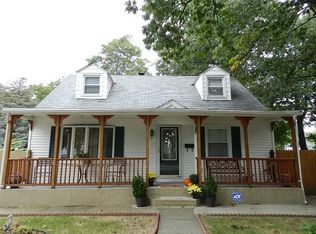 72 Curve St, Springfield, MA 01104