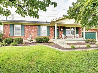 2514 Paddock Ln, Louisville, KY 40216
