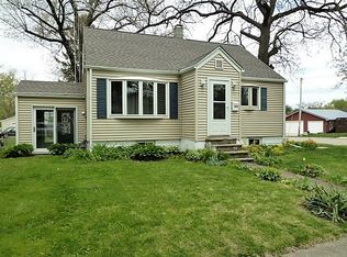 325 Perry Ave, South Beloit, IL 61080