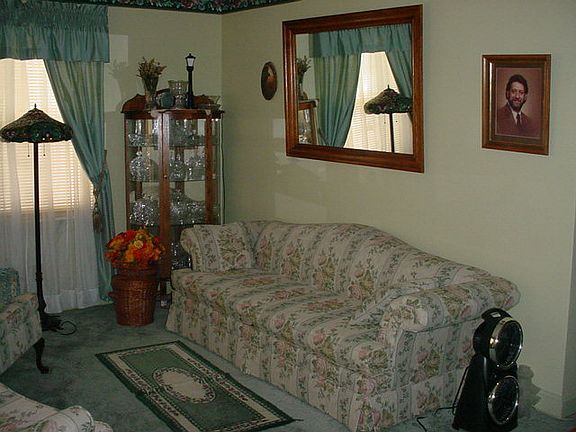 4th image of 617 Eastwood Dr
