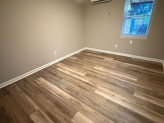 2nd image of 2066 Fairmont Ct #7