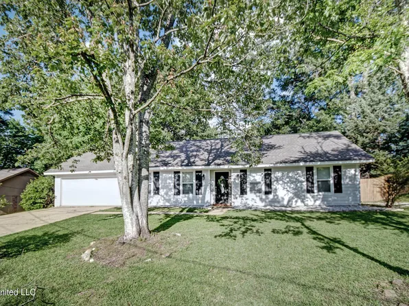 108 Fox Run Dr, Ridgeland, MS 39157