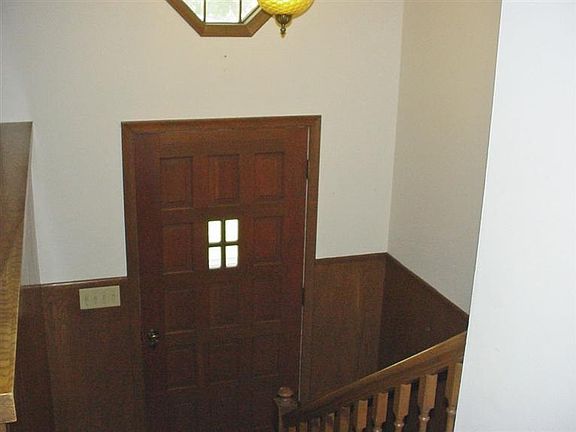 4th image of 1905 Lincoln Ave