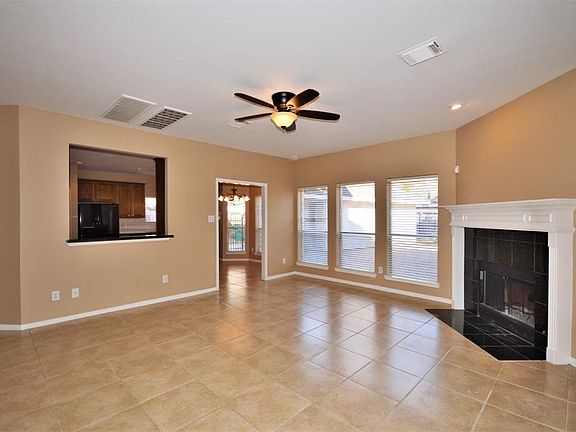5th image of 2610 Orleans Dr