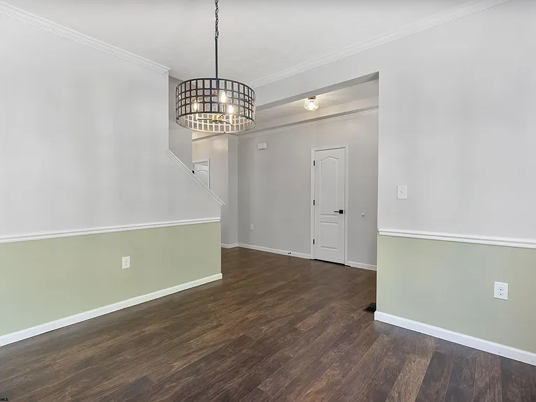 112 Casey Ln — Photo 3