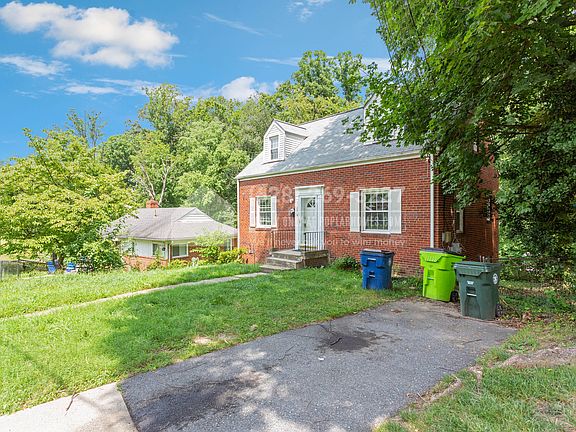 2nd image of 7129 Halleck St
