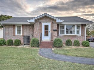 905 Walnut Ave, Kingsport, TN 37660