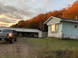 W6502 Epoufette Bay Rd, Naubinway, MI 49762