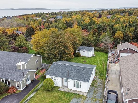 3rd image of 22 Kennedys Road