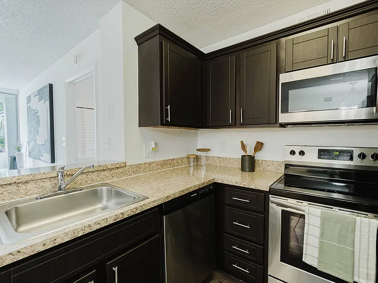 Legacy at Coconut Creek — Photo 16