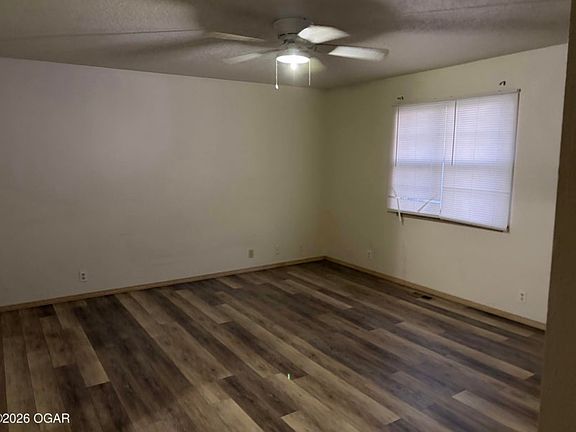 3rd image of 822 & 824 S Patterson Ave #822