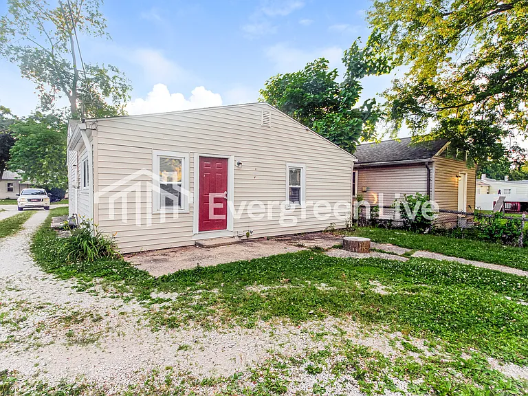 511 S Graham Ave — Photo 15