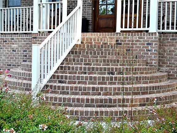 3rd image of 2627 Mableton Dr