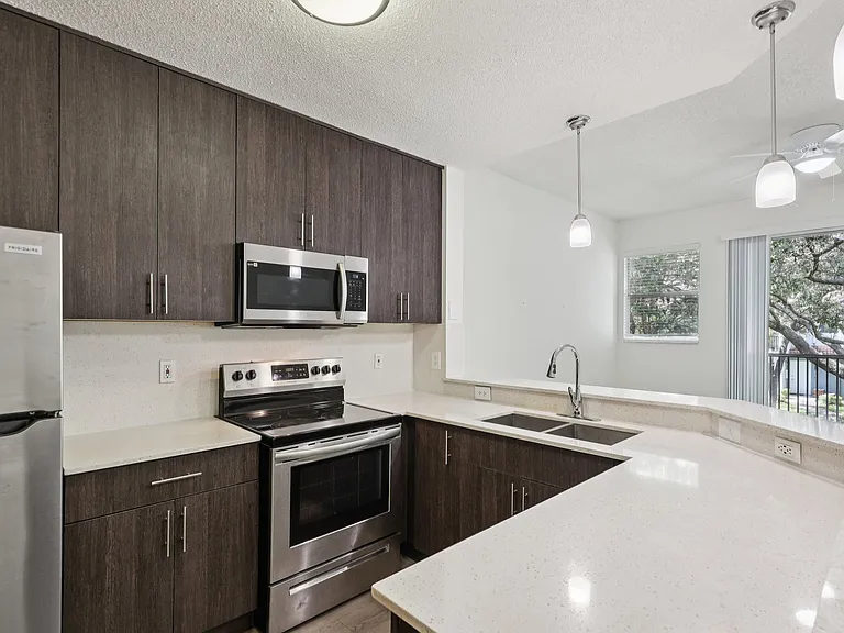 Windsor Castle Townhome Community — Photo 109