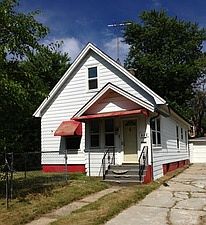 1st image of 959 N Elmwood Ave