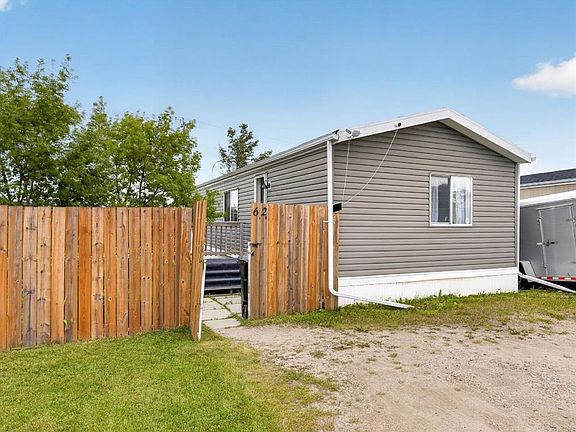 2nd image of 62 Highfield Close