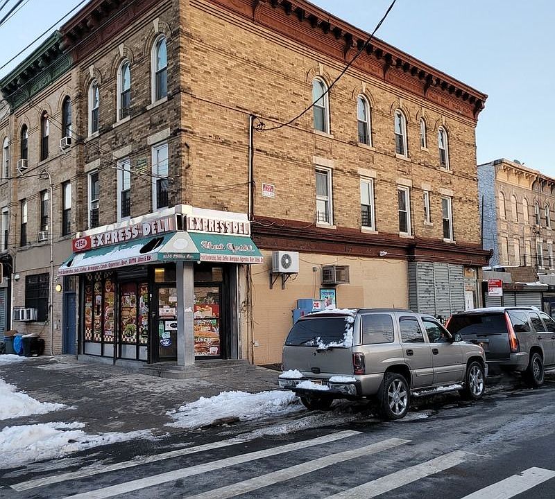 2nd image of 2154 Pitkin Ave