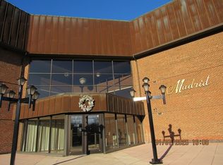 402 Paradise Rd APT 3N, Swampscott, MA 01907