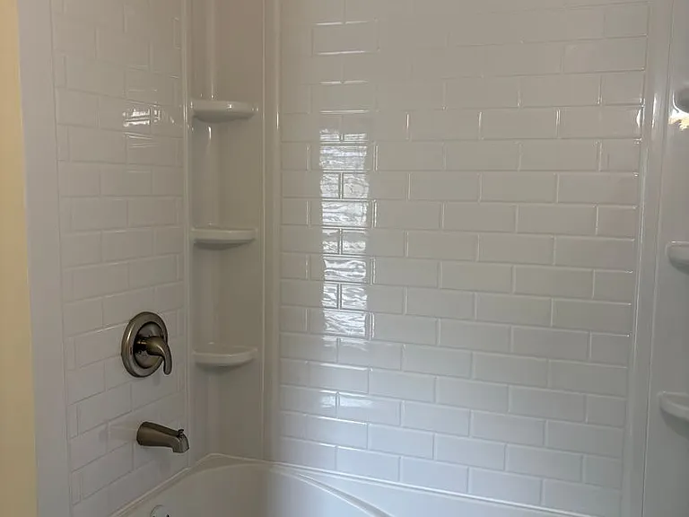 127 & 129 E Walnut St — Photo 11
