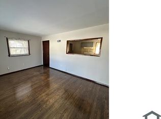 1450 Fairmeadows Ln, Saint Louis, MO