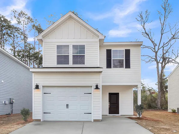 209 Central Creek Dr, Goose Creek, SC 29445