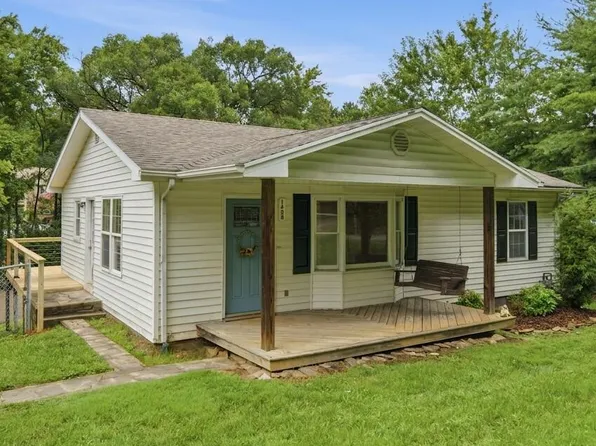 1408 Cherokee Rd, Johnson City, TN 37604