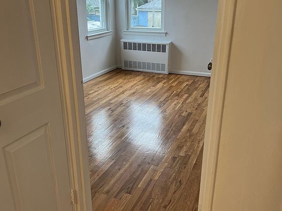 4th image of 1678 E 52nd St Floor 1