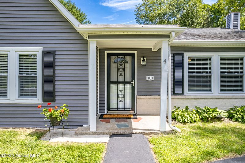 5th image of 181 Traver Road