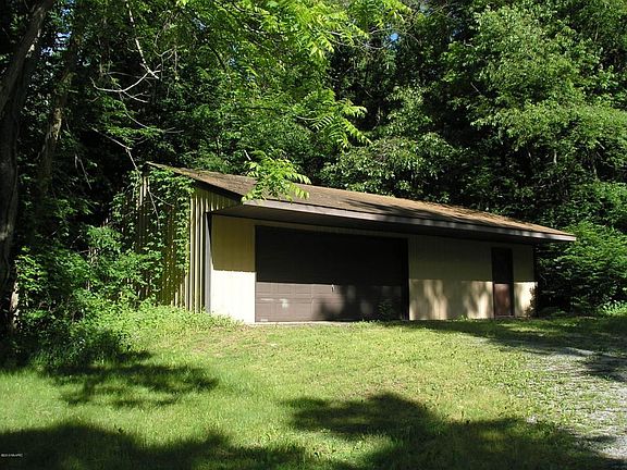 3rd image of 23590 Pokagon Hwy