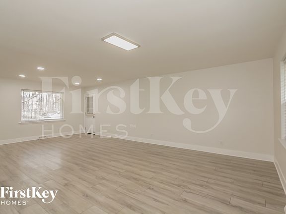 5th image of 2408 Gemway Dr