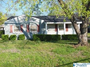 4902 Griffith Dr NW, Huntsville, AL 35810