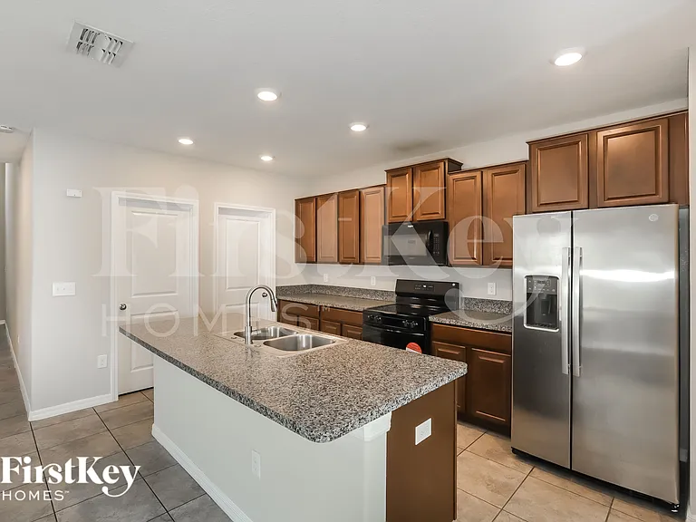 10228 Cool Waterlily Ave — Photo 6