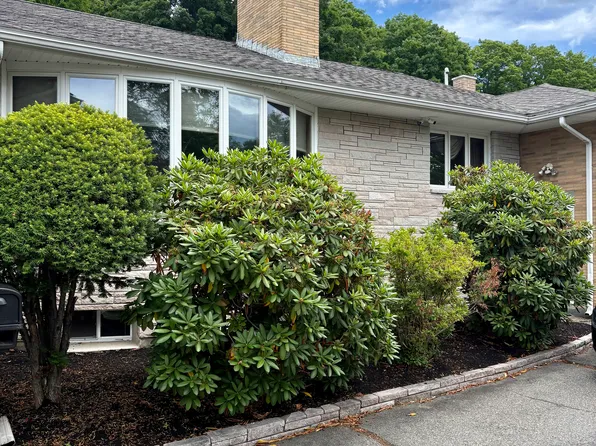 653 Beaver St, Waltham, MA 02452