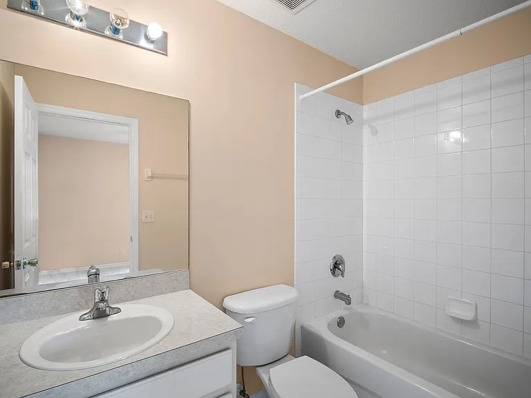 8219 Pacific Beach Dr — Photo 23