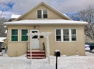27 Lakevilla Ave, Springfield, MA 01109