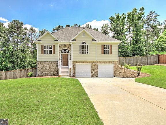 2nd image of 62 Roundtree Ct