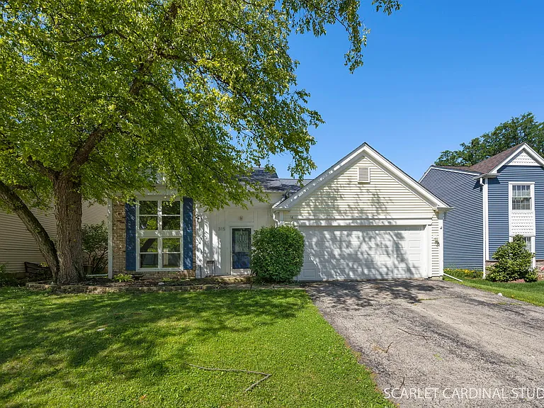 315 Newport Ln — Photo 1