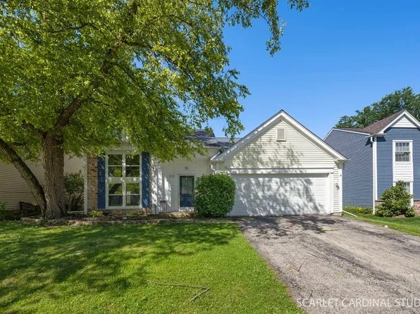 315 Newport Ln, Aurora, IL 60504