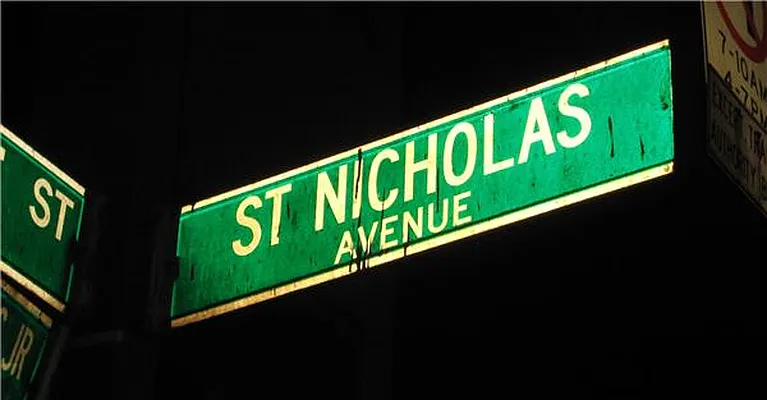 Sold by R New York | media 10