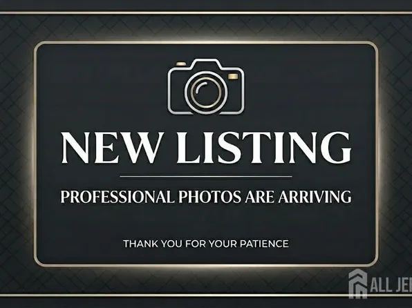 1040 Hillside Dr, North Brunswick, NJ 08902