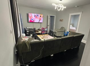 198 4th Ave #2, Woonsocket, RI 02895