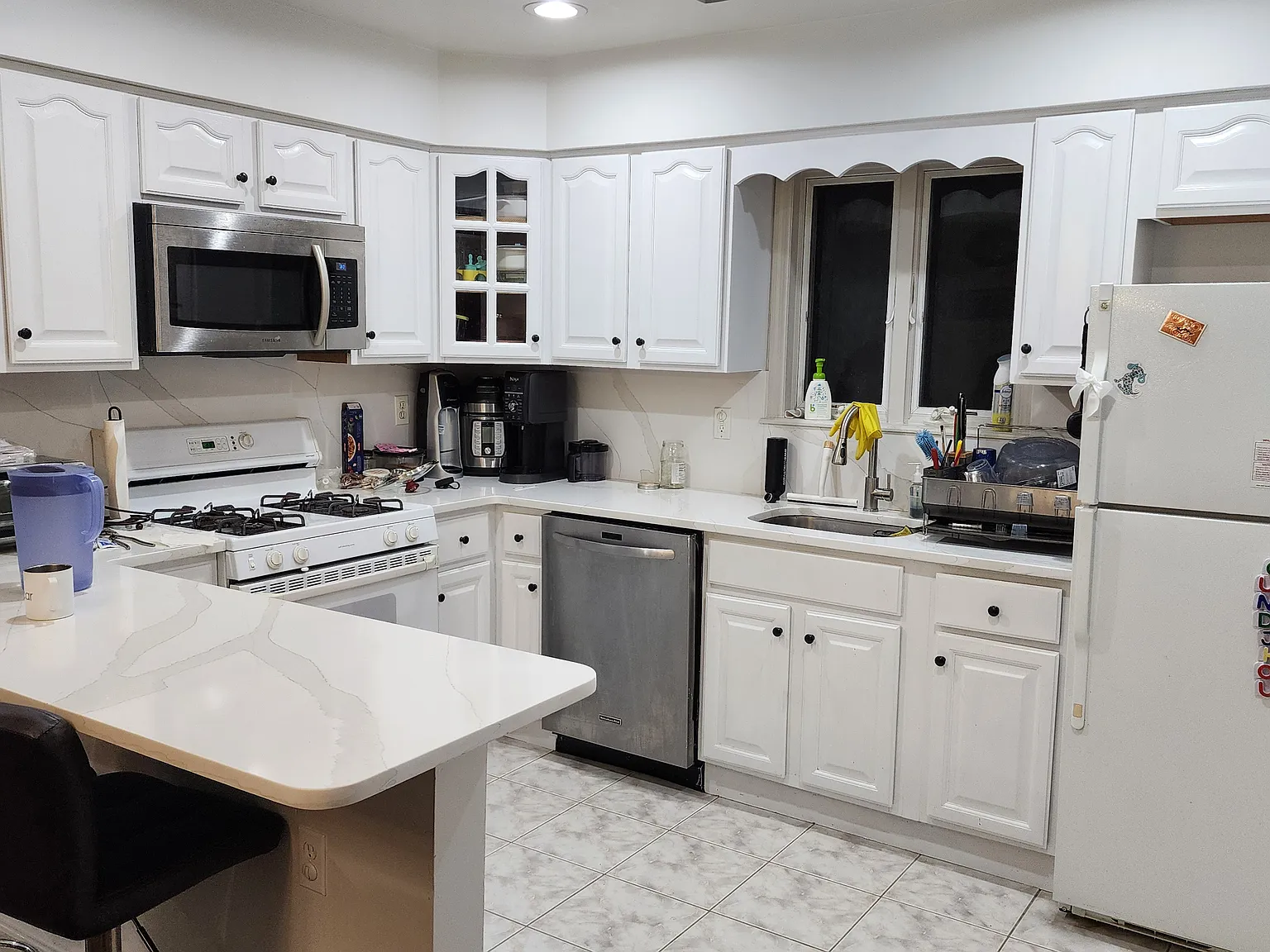 3 bed, 1500 sqft, $3,300 — Photo 2