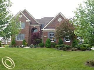1st image of 46275 Pinehurst Dr