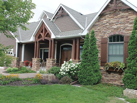 3rd image of 9990 Troy Ln N